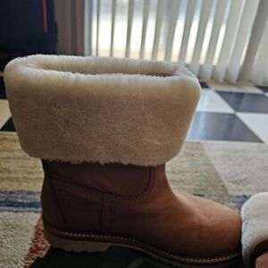 Timberland Brown Boots with Cream Fur Lining